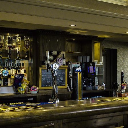 King Alfred Hotel Barrow-in-Furness ภายนอก รูปภาพ