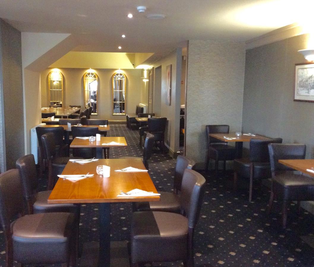 King Alfred Hotel Barrow-in-Furness ภายนอก รูปภาพ